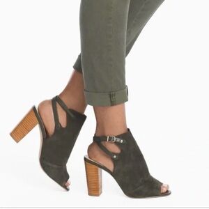 Strappy Ivy Green Peep Toe Block White House Black Market Heeled Sandals